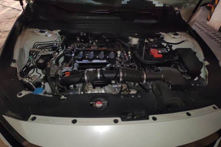 Used Honda Accord 2018 260TURBO Luxury Edition China VI Engine Bay
