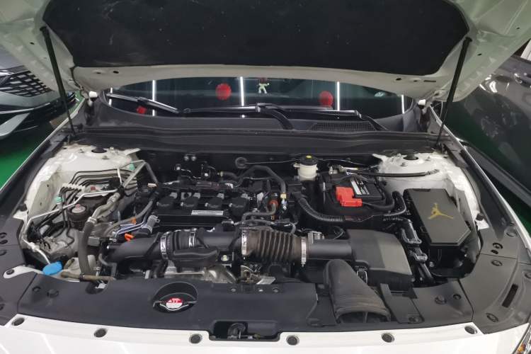 Used Honda Accord 2018 260TURBO Elite Edition China VI Engine Bay
