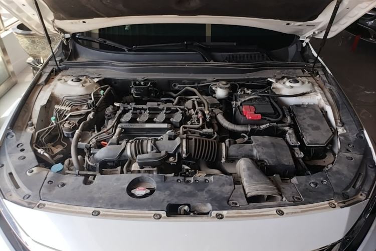 Used Honda Accord 2018 260TURBO Elite Edition China VI Engine Bay