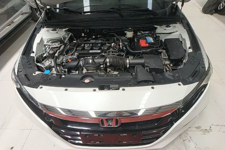 Used Honda Accord 2018 260TURBO Elite Edition China VI Engine Bay