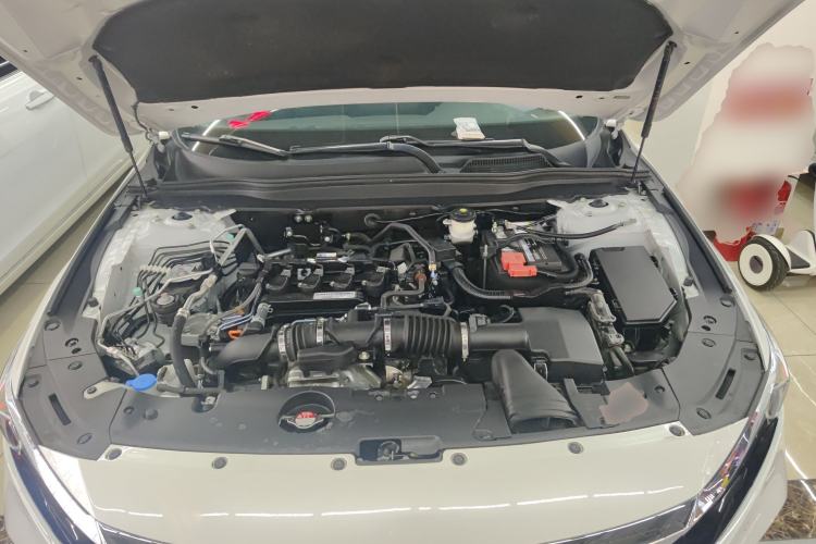Used Honda Accord 2018 260TURBO Luxury Edition China VI Engine Bay
