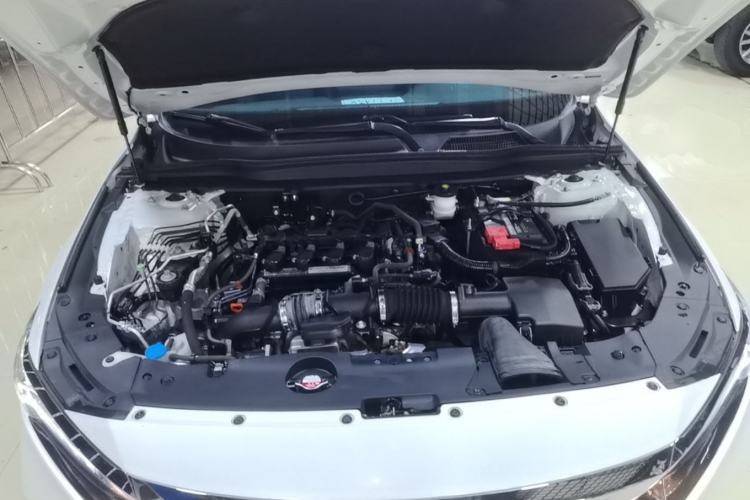 Used Honda Accord 2018 260TURBO Elite Edition China VI Engine Bay