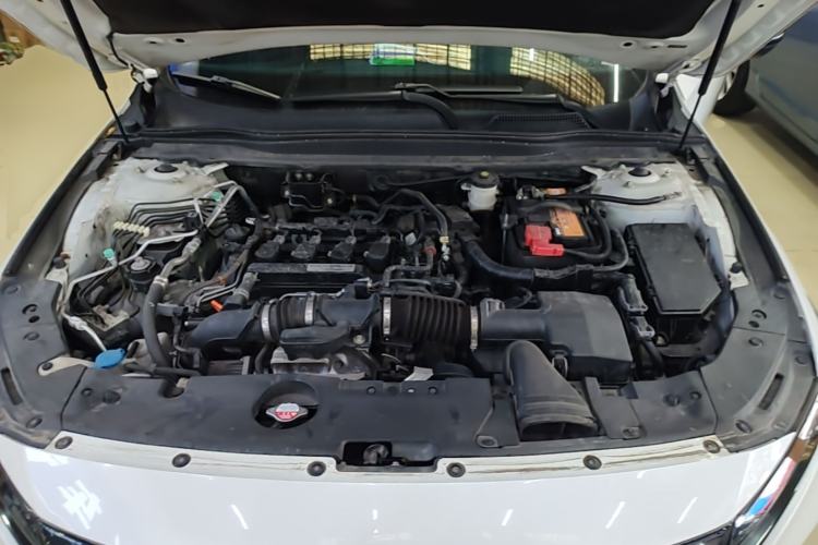Used Honda Accord 2018 260TURBO Elite Edition China VI Engine Bay