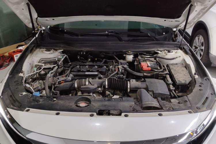 Used Honda Accord 2018 260TURBO Elite Edition China V Engine Bay