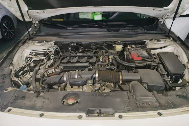 Used Honda Accord 2018 260TURBO Luxury Edition China VI Engine Bay