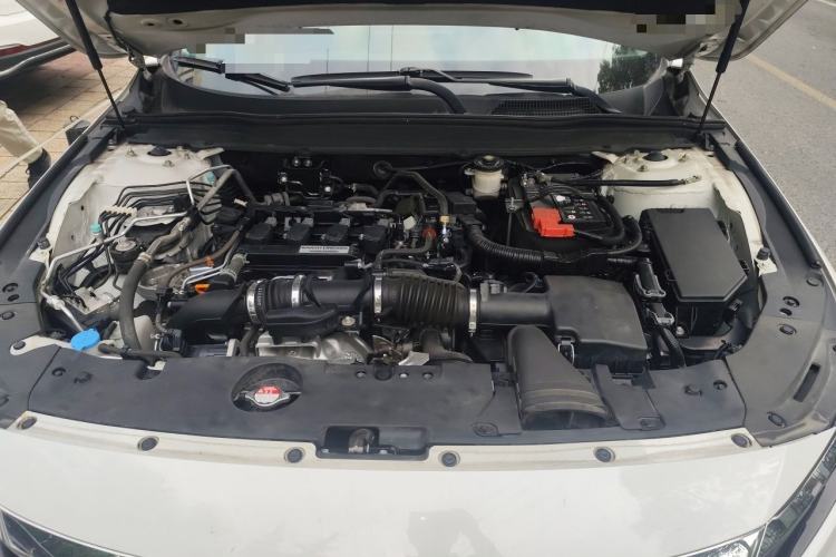 Used Honda Accord 2018 260TURBO Elite Edition China VI Engine Bay