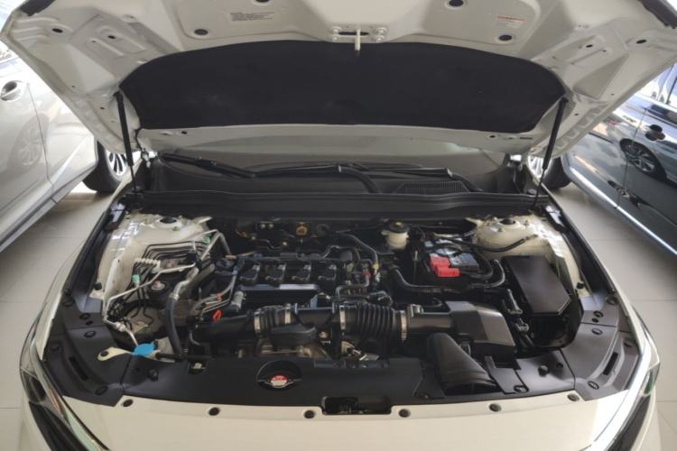 Used Honda Accord 2018 260TURBO Luxury Edition China VI Engine Bay