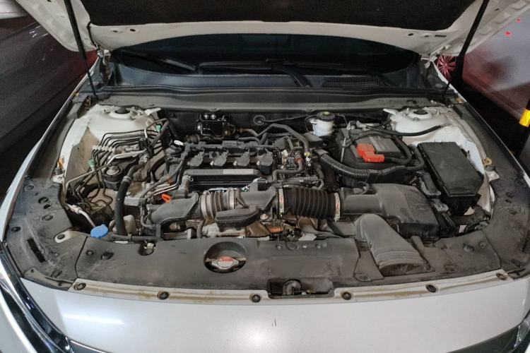 Used Honda Accord 2018 260TURBO Luxury Edition China V Emission Standard Engine Bay