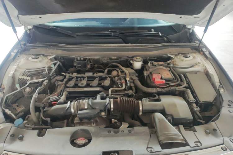 Used Honda Accord 2018 260TURBO Elite Edition China VI Engine Bay