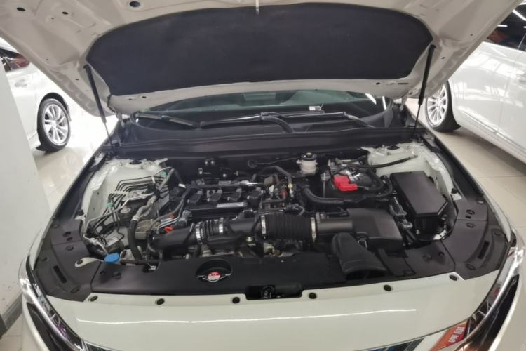 Used Honda Accord 2018 260TURBO Elite Edition China VI Engine Bay