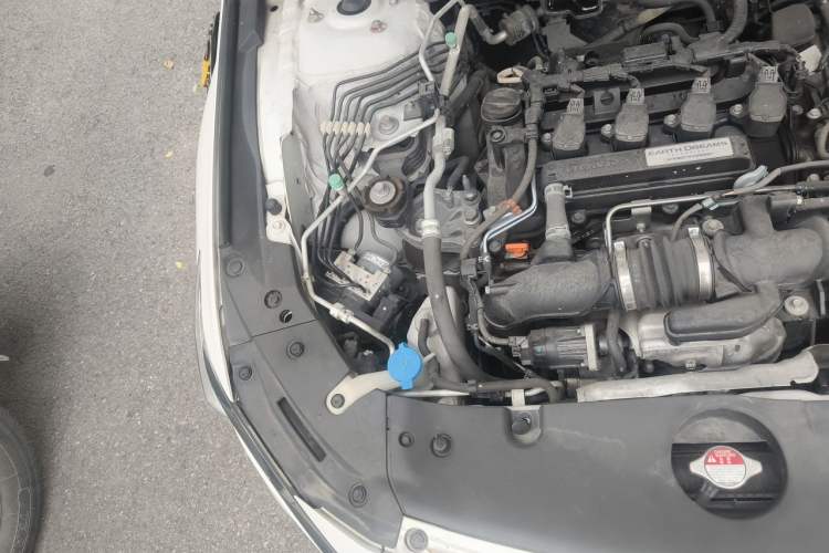 Used Honda Accord 2018 260TURBO Elite Edition China V Engine Bay Right