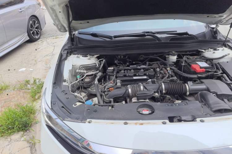 Used Honda Accord 2018 260TURBO Luxury Edition China V Emission Standard Engine Bay Right