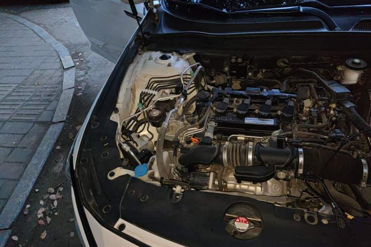 Used Honda Accord 2018 260TURBO Elite Edition China VI Engine Bay Right