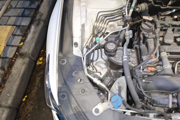 Used Honda Accord 2018 260TURBO Elite Edition China VI Engine Bay Right