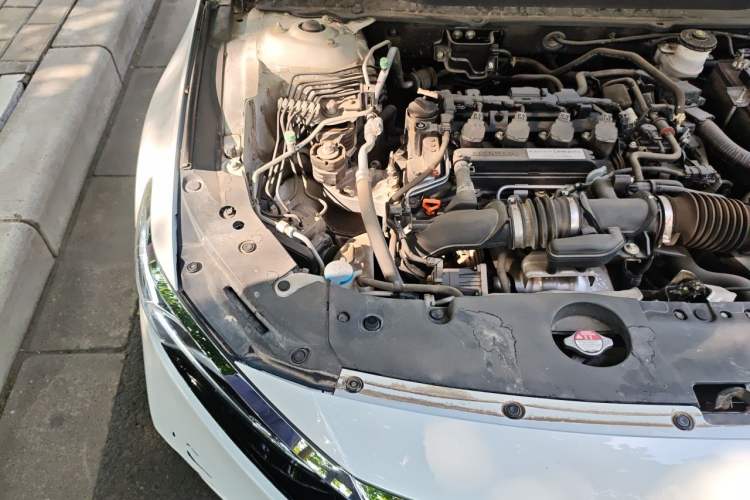 Used Honda Accord 2018 260TURBO Elite Edition China VI Engine Bay Right