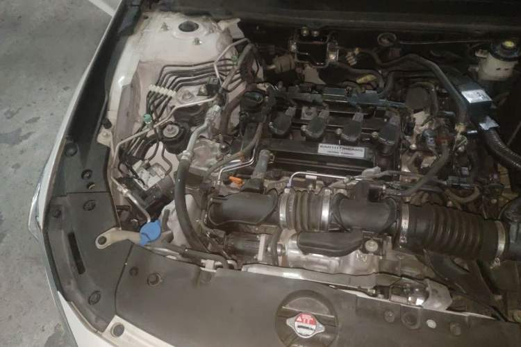 Used Honda Accord 2018 260TURBO Elite Edition China V Engine Bay Right