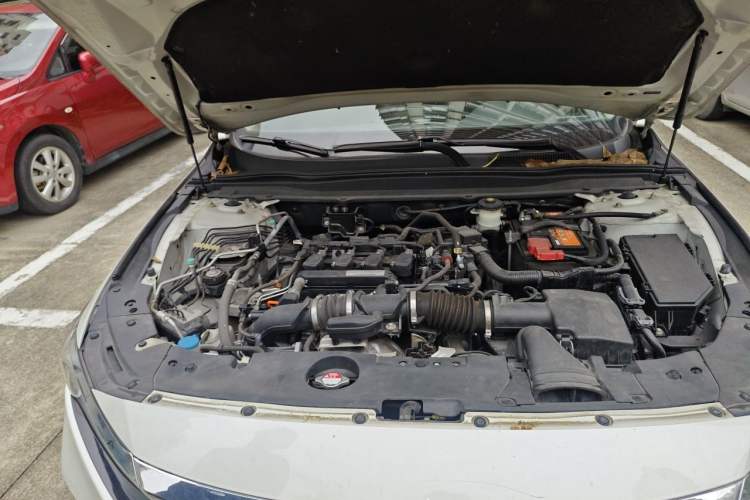 Used Honda Accord 2018 260TURBO Elite Edition China V Engine Bay Right