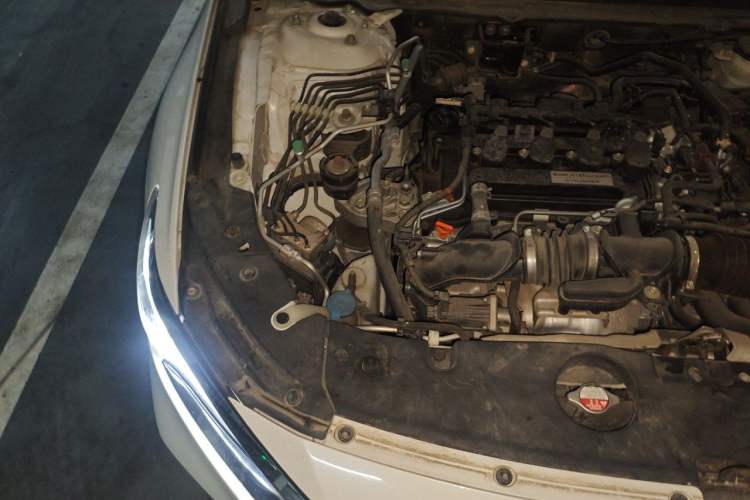 Used Honda Accord 2018 260TURBO Luxury Edition China VI Engine Bay Right
