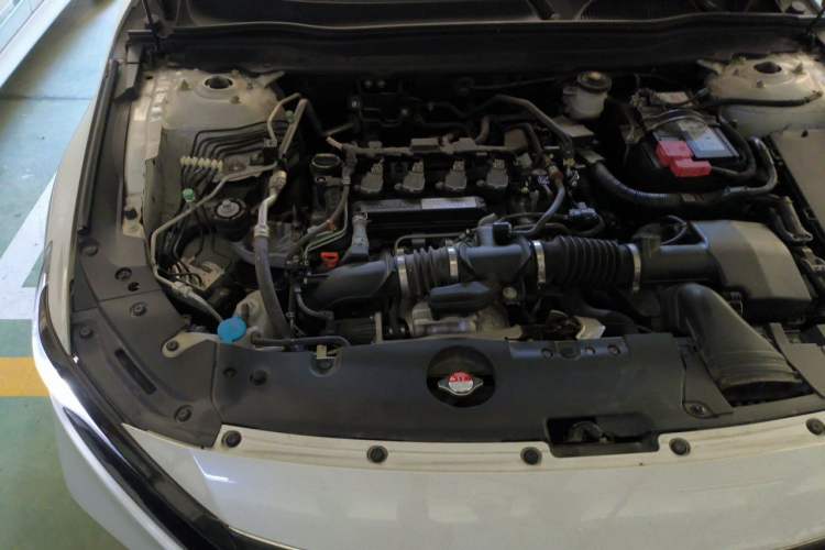 Used Honda Accord 2018 260TURBO Elite Edition China V Engine Bay Right