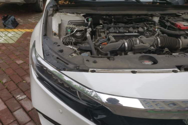 Used Honda Accord 2018 260TURBO Elite Edition China V Engine Bay Right