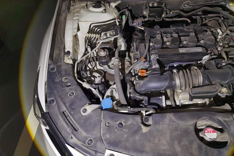 Used Honda Accord 2018 260TURBO Luxury Edition China VI Engine Bay Right