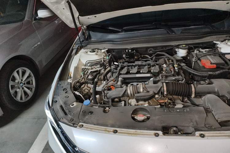 Used Honda Accord 2018 260TURBO Luxury Edition China V Emission Standard Engine Bay Right