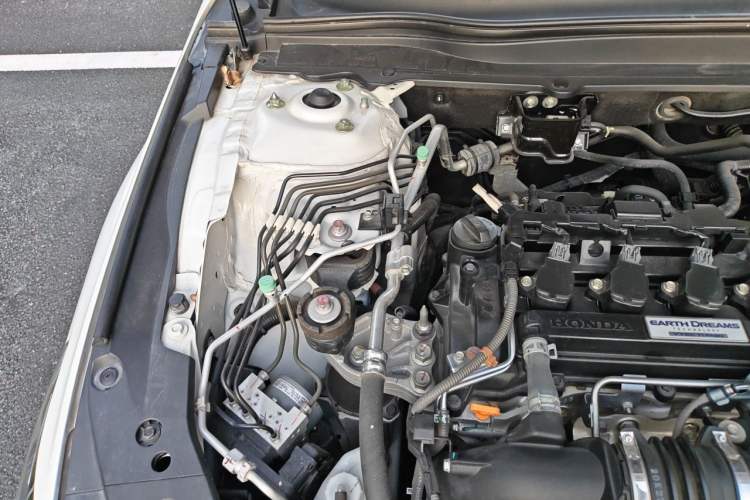 Used Honda Accord 2018 260TURBO Elite Edition China VI Engine Bay Right