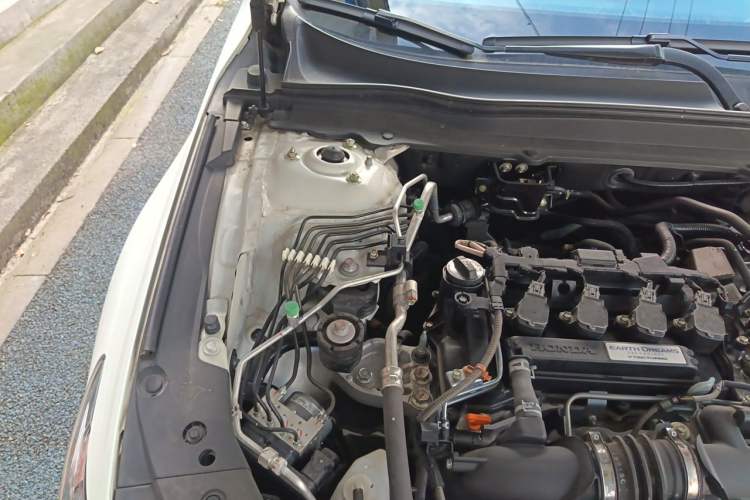 Used Honda Accord 2018 260TURBO Elite Edition China VI Engine Bay Right