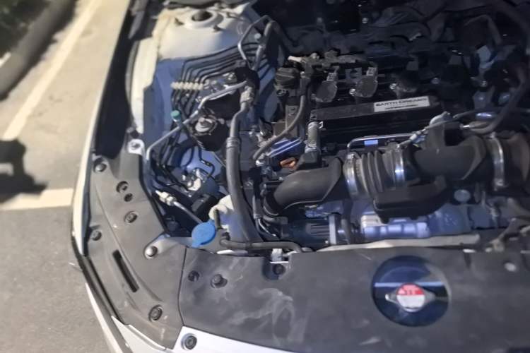Used Honda Accord 2018 260TURBO Elite Edition China VI Engine Bay Right