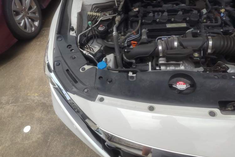 Used Honda Accord 2018 260TURBO Elite Edition China VI Engine Bay Right