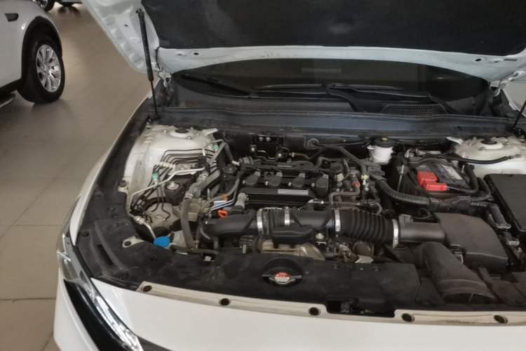 Used Honda Accord 2018 260TURBO Elite Edition China VI Engine Bay Right