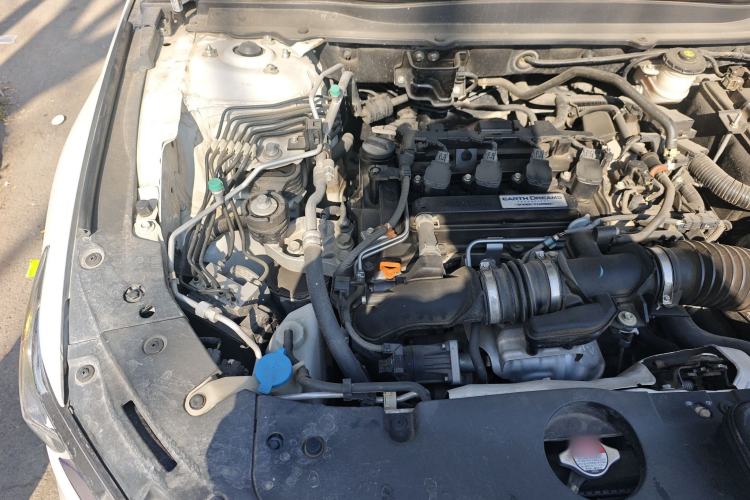Used Honda Accord 2018 260TURBO Luxury Edition China V Emission Standard Engine Bay Right