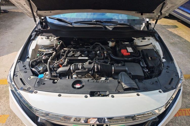 Used Honda Accord 2018 260TURBO Luxury Edition China V Emission Standard Engine Bay