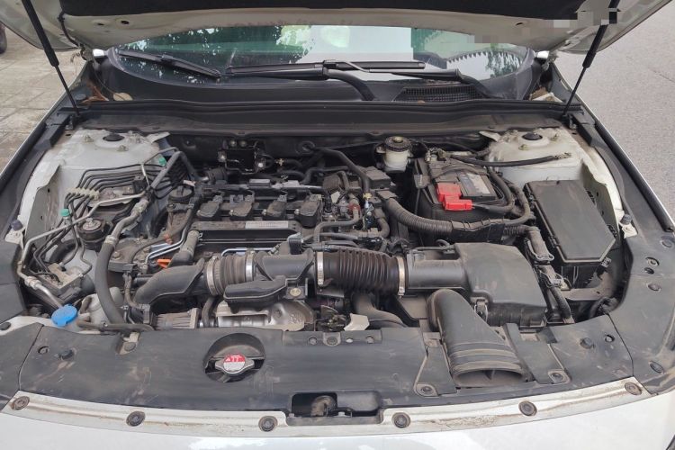 Used Honda Accord 2018 260TURBO Elite Edition China VI Engine Bay