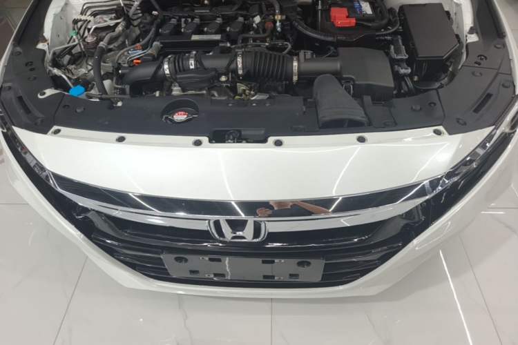 Used Honda Accord 2018 260TURBO Elite Edition China VI Engine Bay