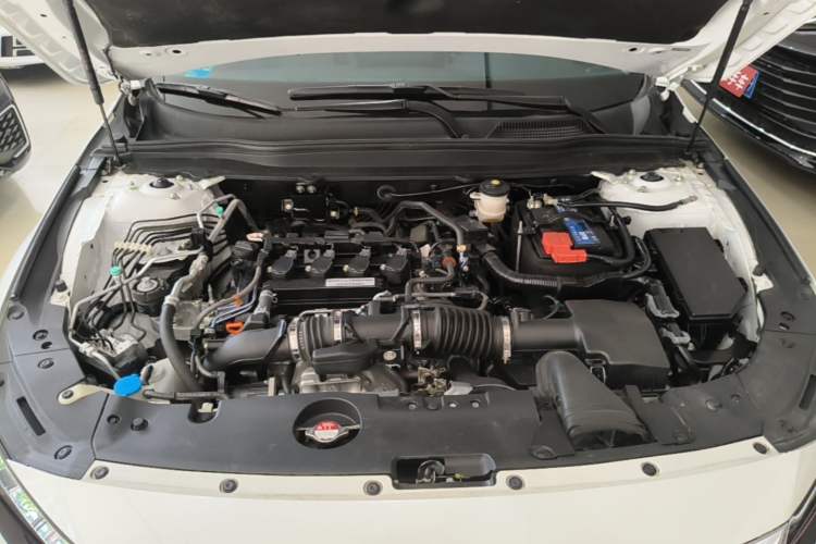 Used Honda Accord 2018 260TURBO Elite Edition China VI Engine Bay