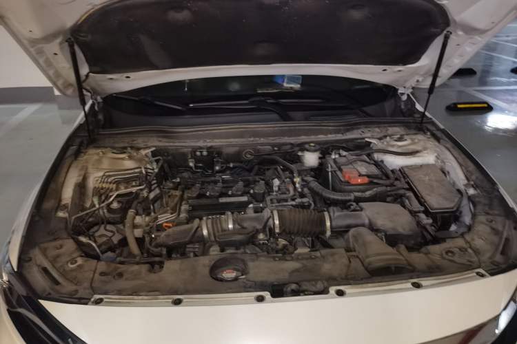 Used Honda Accord 2018 260TURBO Elite Edition China VI Engine Bay