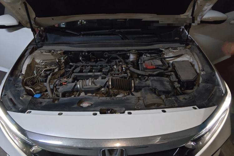 Used Honda Accord 2018 260TURBO Luxury Edition China VI Engine Bay