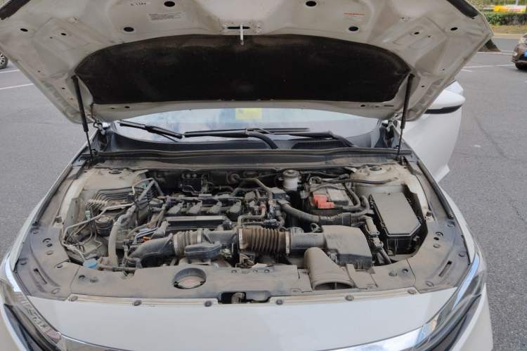 Used Honda Accord 2018 260TURBO Elite Edition China VI Engine Bay