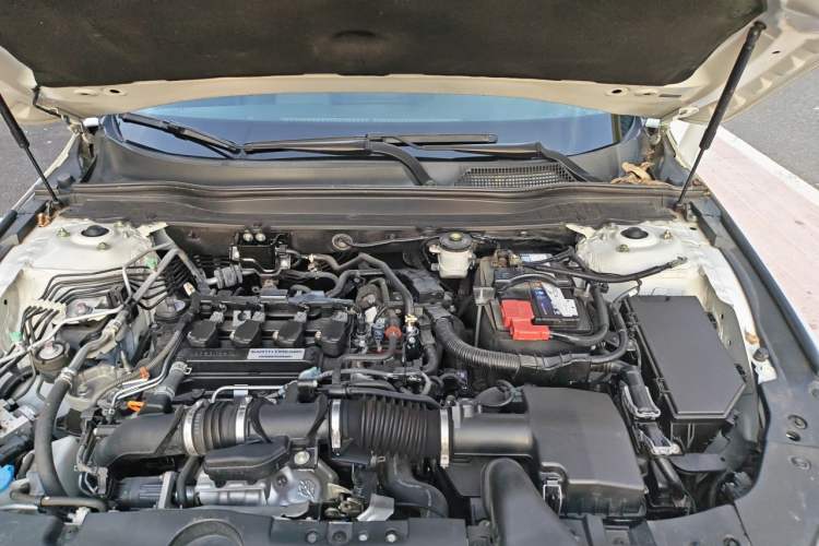 Used Honda Accord 2018 260TURBO Elite Edition China VI Engine Bay