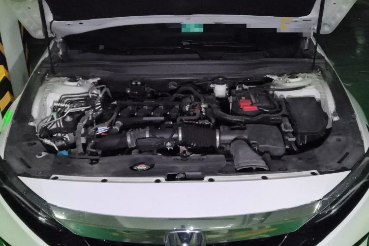 Used Honda Accord 2018 260TURBO Elite Edition China VI Engine Bay