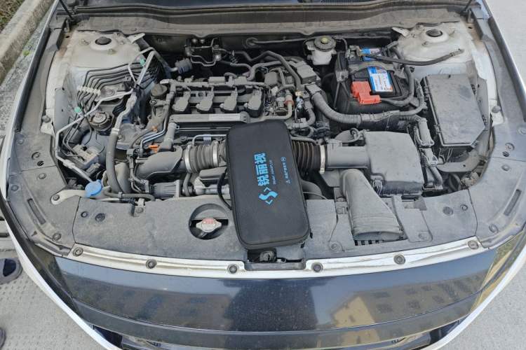 Used Honda Accord 2018 260TURBO Luxury Edition China VI Engine Bay