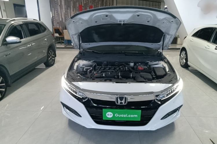 Used Honda Accord 2018 260TURBO Elite Edition China V Engine Bay
