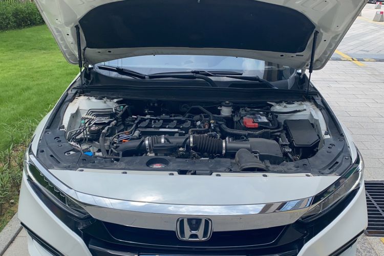 Used Honda Accord 2018 260TURBO Elite Edition China VI Engine Bay
