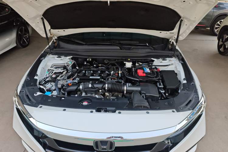 Used Honda Accord 2018 260TURBO Elite Edition China VI Engine Bay