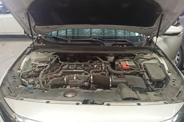 Used Honda Accord 2018 260TURBO Elite Edition China VI Engine Bay