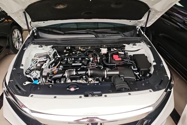 Used Honda Accord 2018 260TURBO Elite Edition China VI Engine Bay
