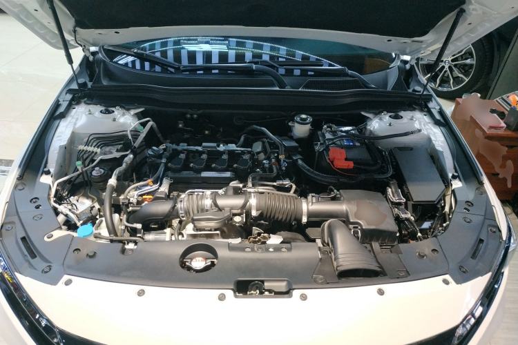 Used Honda Accord 2018 260TURBO Elite Edition China VI Engine Bay