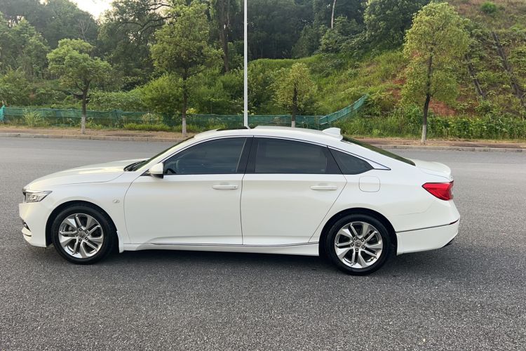 Used Honda Accord 2018 230TURBO Comfort Edition China VI Emission Standard Exterior 12