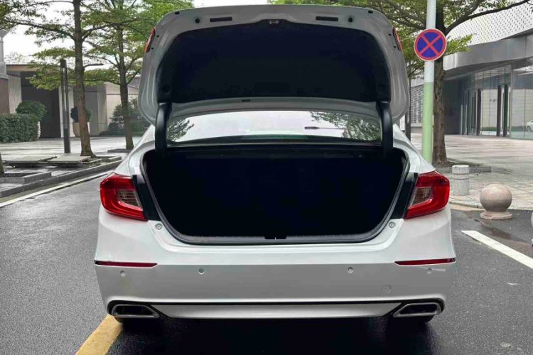 Used Honda Accord 2018 260TURBO Luxury Edition China VI Exterior 2